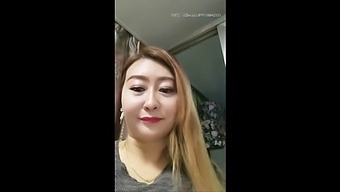 成熟的中国妈妈的第一次邂逅