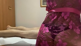 手软绵绵的温柔舒缓按摩