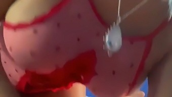 Luna Bella和小康的男人做爱