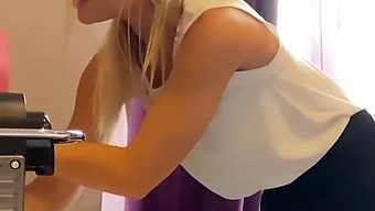酒店女佣tiffany Leiddi被接走做爱