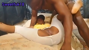 差点被抓到和女友欺骗男友