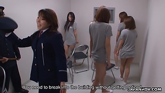 隐藏的日本女人监狱在第4集暴露出来