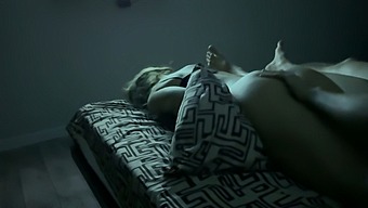 女权主义女主人与朋友的妻子一起满足她的欲望